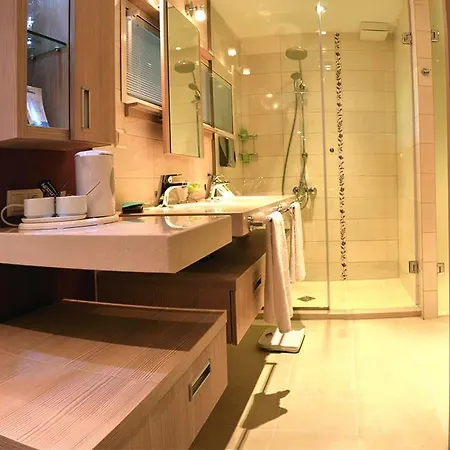 Maritim Amelia ホテル アルベナ