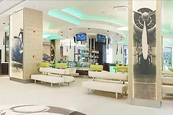 Maritim Amelia 5* אלבנה
