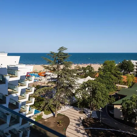 מלון Maritim Amelia