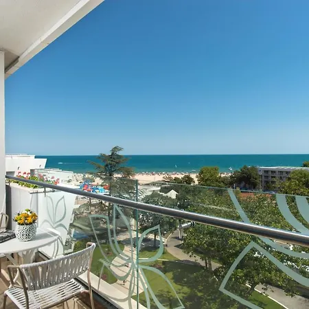 ホテル Maritim Amelia